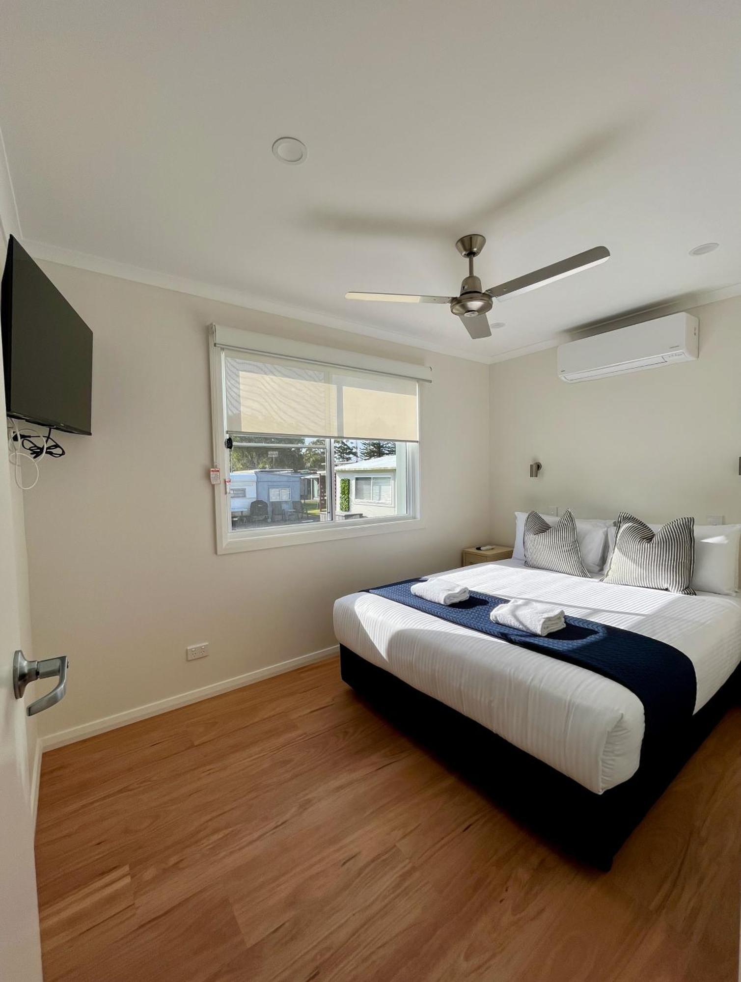 Three-Bedroom Pool View Cabin